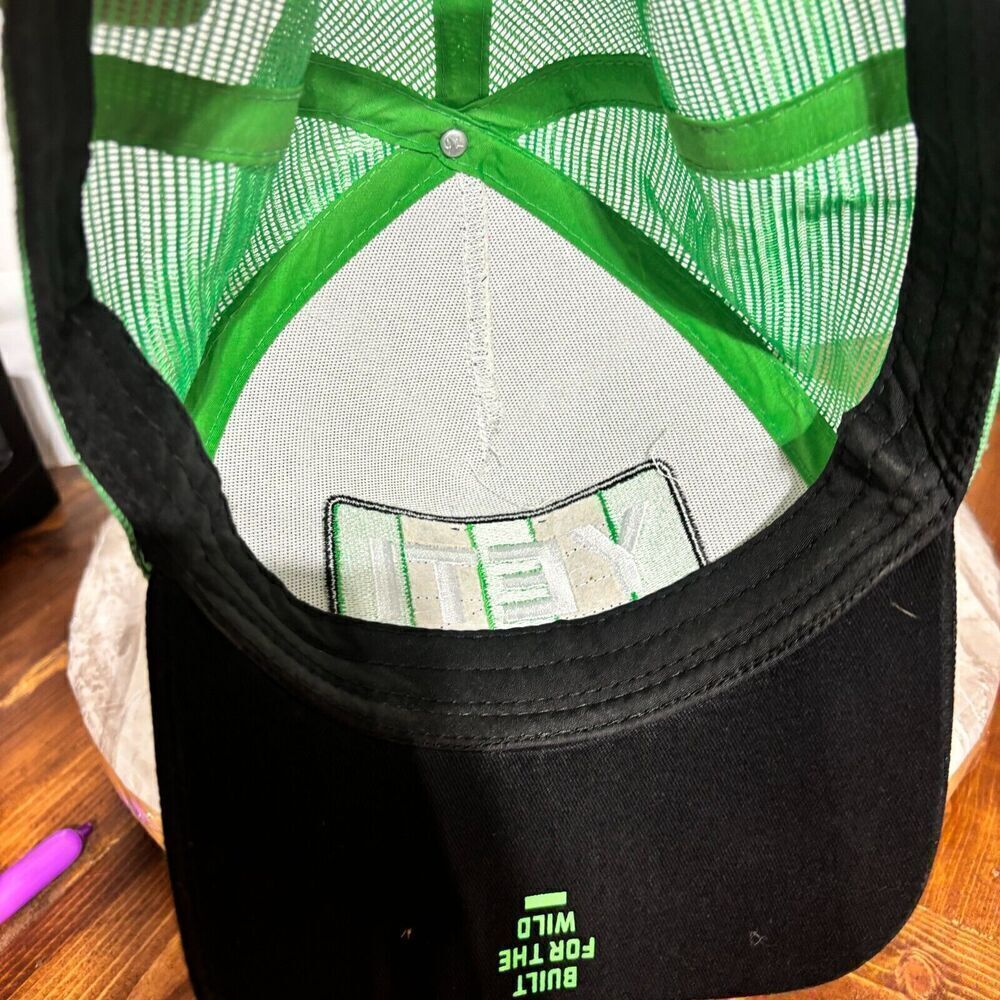 YETI Built For The Wild Trucker Hat Cap Green White Colorblock One‎ Size - Picture 6 of 9